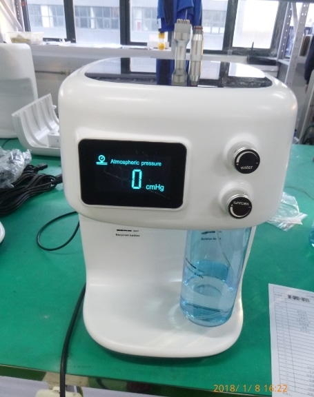 Hydrafacial equipo básico para dermoabrasión exfoliación y limpieza de la piel de forma ágil y segura mediante presión de agua y succión marca SANHE-3014